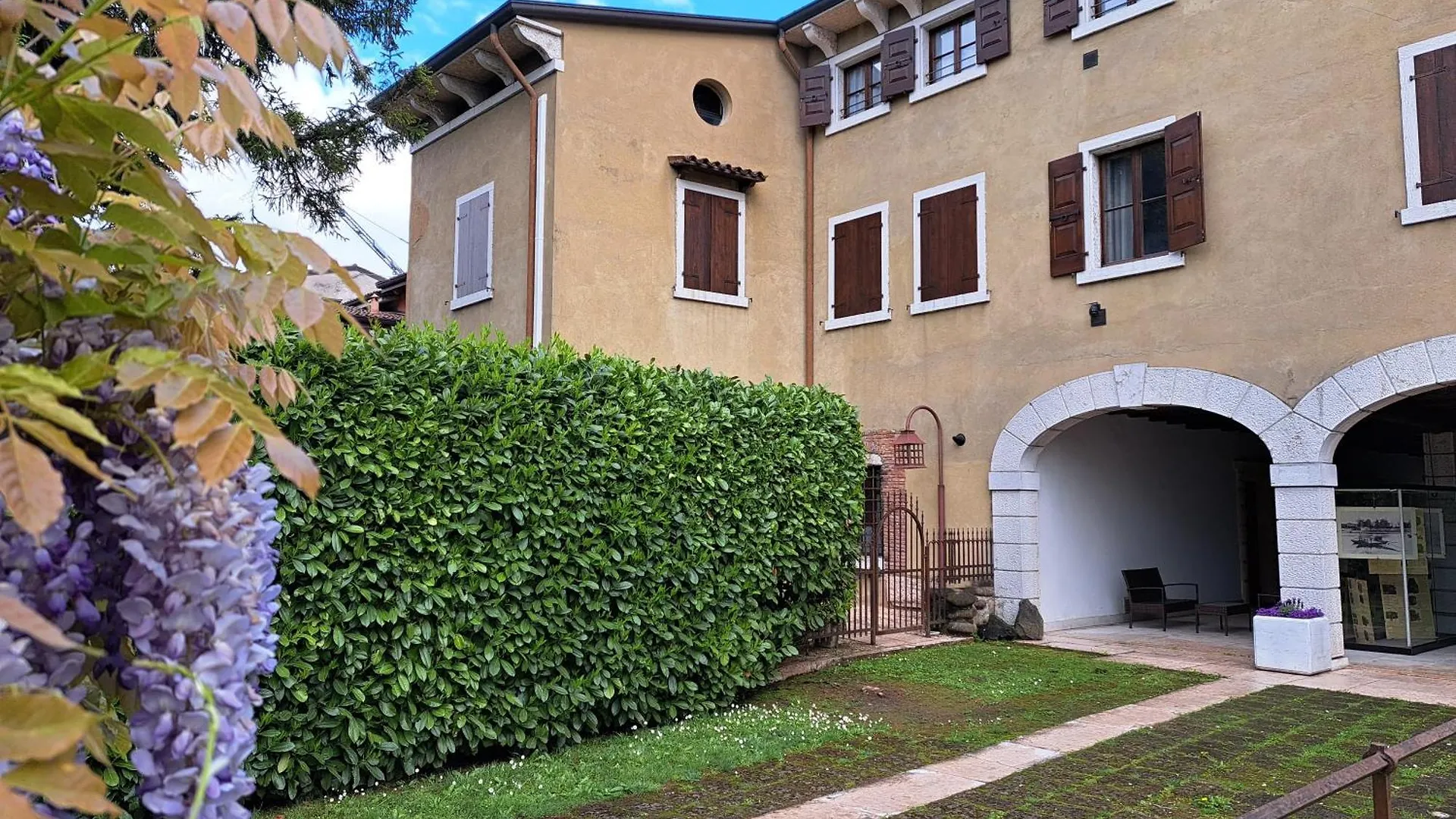 Apartment Corte Violeti Il Brolo Pescantina Italy